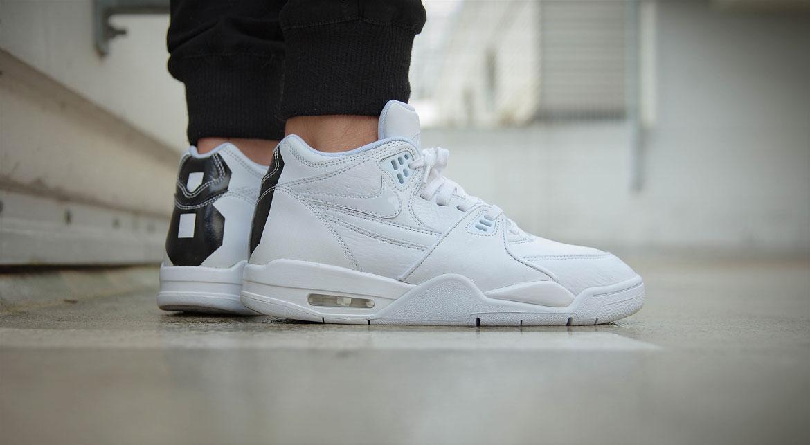 nike-air-flight-89-le-qs-white